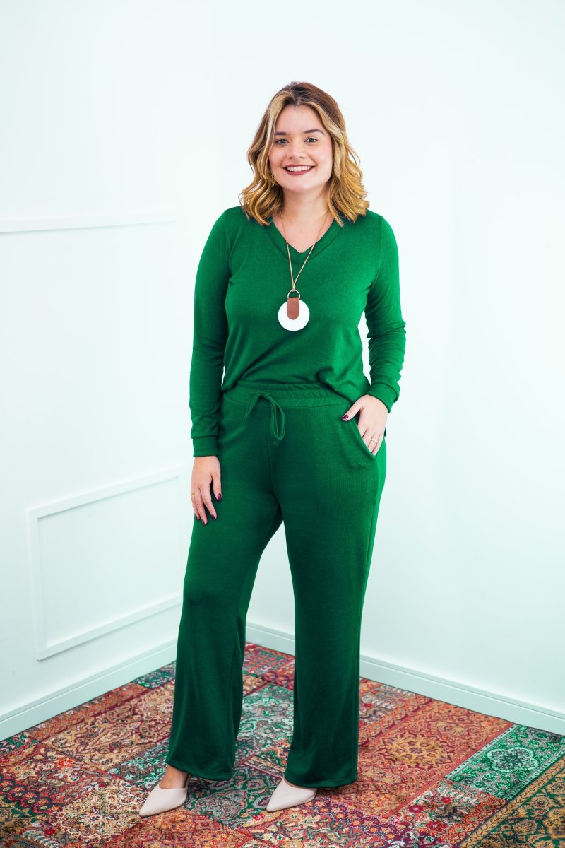 Conjunto Zurique - Lãzinha com Blusa Gola V e Calça Pantalona com Bolsos Faca - Naguirre Shop