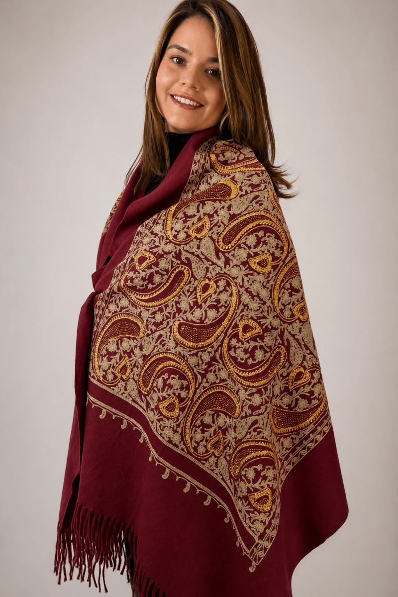 Echarpe Bordado Flanelado - Naguirre Shop