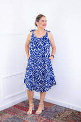 Vestido Paty – Decote Redondo e Alças Ajustáveis em Crepe