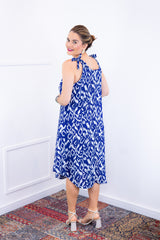 Vestido Paty – Decote Redondo e Alças Ajustáveis em Crepe