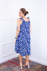 Vestido Paty – Decote Redondo e Alças Ajustáveis em Crepe