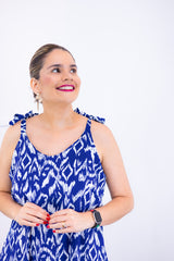 Vestido Paty – Decote Redondo e Alças Ajustáveis em Crepe