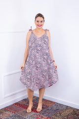 Vestido Paty – Decote Redondo e Alças Ajustáveis em Crepe