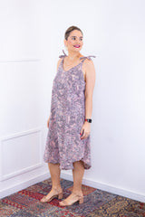 Vestido Paty – Decote Redondo e Alças Ajustáveis em Crepe
