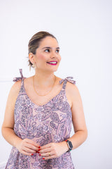 Vestido Paty – Decote Redondo e Alças Ajustáveis em Crepe