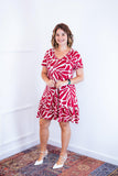 Vestido com Babado Gola V e Manga Curta Verona