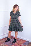 Vestido com Babado Gola V e Manga Curta Verona BF