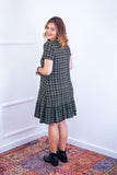 Vestido com Babado Gola V e Manga Curta Verona BF