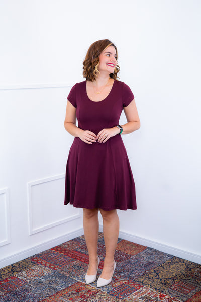 Vestido Melissa - Gola Redonda Acinturado em Viscolycra