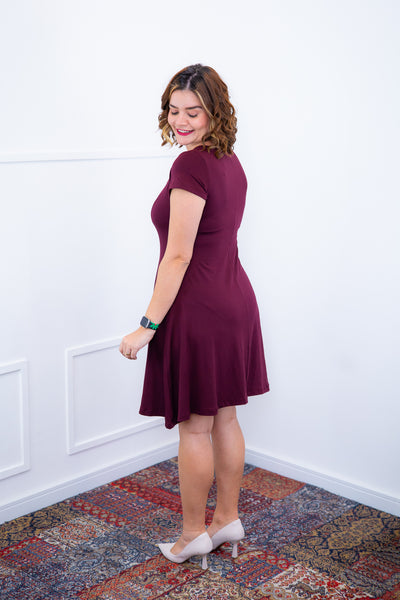 Vestido Melissa - Gola Redonda Acinturado em Viscolycra