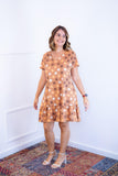 Vestido com Babado Gola V e Manga Curta Verona