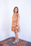 Vestido com Babado Gola V e Manga Curta Verona