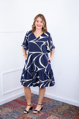 Vestido Monalisa – Midi com Manga Flare em Crepe