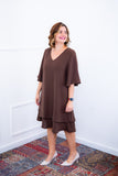 Vestido Lívia - Midi de Duas Camadas Decote V com Manga Morcego em Crepe
