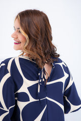 Vestido Monalisa – Midi com Manga Flare em Crepe