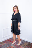 Vestido Lívia - Midi de Duas Camadas Decote V com Manga Morcego em Crepe