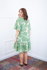 Vestido Monalisa – Midi com Manga Flare em Crepe