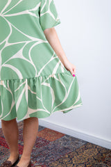 Vestido Monalisa – Midi com Manga Flare em Crepe