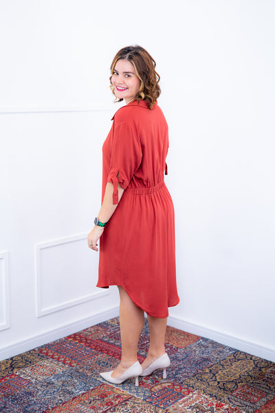 Vestido Bruna - Chemise Midi Gola V em Viscolinho