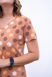 Vestido com Babado Gola V e Manga Curta Verona