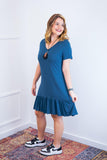 Vestido com Babado Gola V e Manga Curta Verona