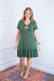 Vestido com Babado Gola V e Manga Curta Verona