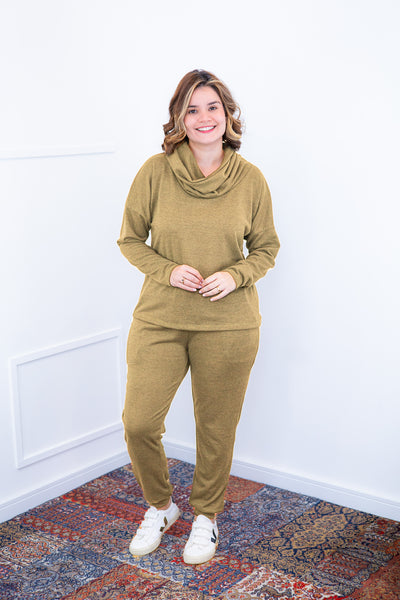 Conjunto Genebra - Lãzinha Calça e Blusa de Gola Boba