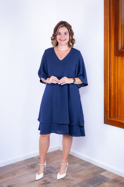 Vestido Midi de Duas Camadas Decote V com Manga Morcego em Crepe Lívia