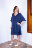Vestido Midi de Duas Camadas Decote V com Manga Morcego em Crepe Lívia