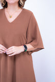 Vestido Midi de Duas Camadas Decote V com Manga Morcego em Crepe Lívia