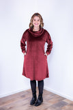 Vestido Beatriz - Midi com Gola Boba e Manga Longa em Plush