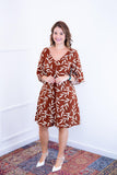 Vestido Decote V Manga Morcego em Viscolinho Sabrina