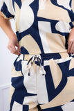 Conjunto Salvador – Bermudinha e Blusa em Crepe com Estampa Geométrica