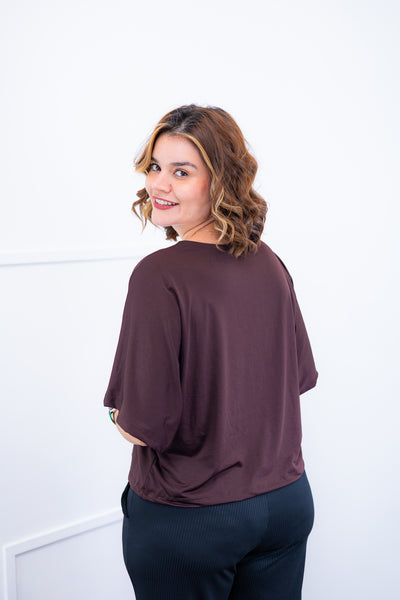 Blusa Cristina - Com Manga Morcego Gola V em Malha Confort