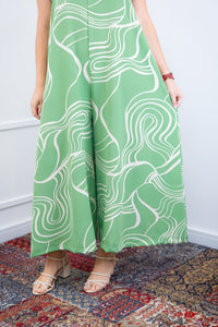 Macacão Grécia – Pantalona em Crepe com Alça Ajustável - Naguirre Shop