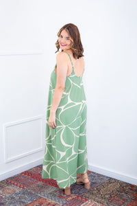 Macacão Grécia – Pantalona em Crepe com Alça Ajustável - Naguirre Shop
