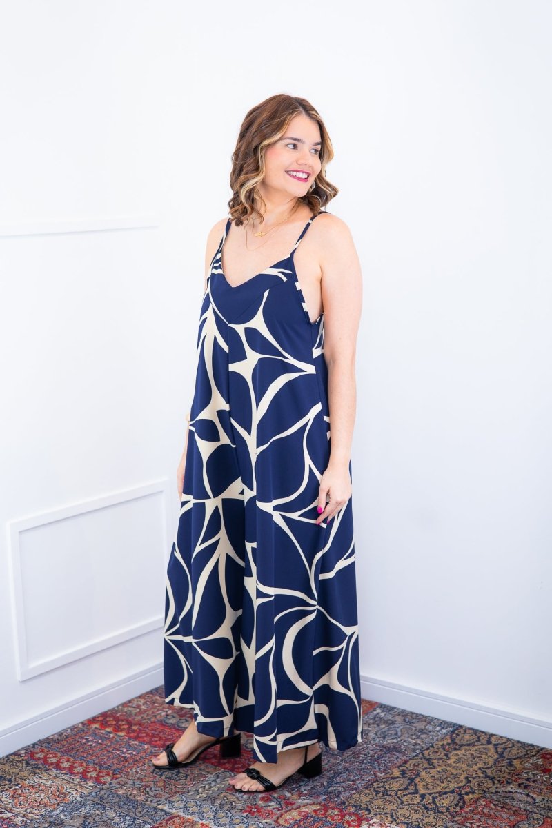 Macacão Grécia – Pantalona em Crepe com Alça Ajustável - Naguirre Shop