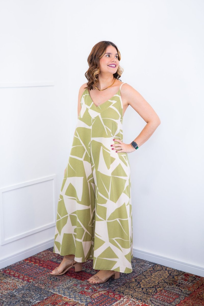 Macacão Grécia – Pantalona em Crepe com Alça Ajustável - Naguirre Shop