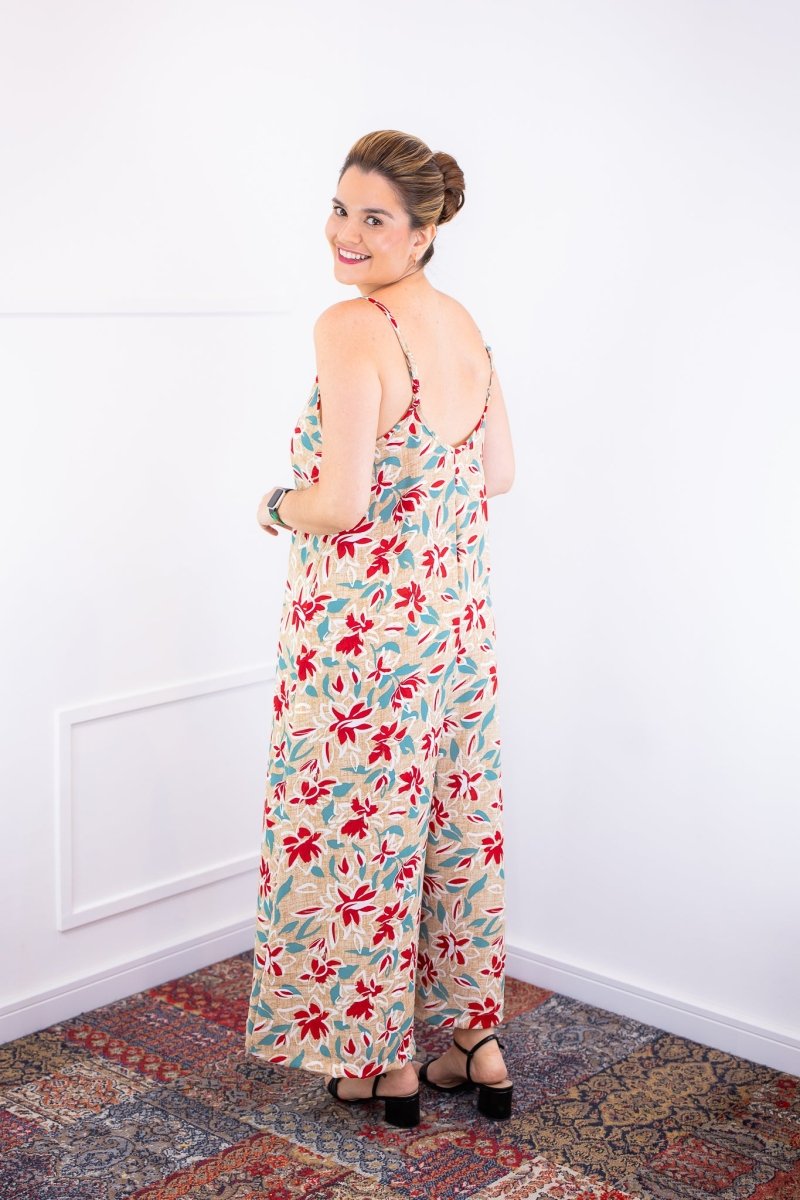 Macacão Grécia – Pantalona em Crepe com Alça Ajustável - Naguirre Shop