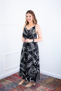 Macacão Grécia – Pantalona em Crepe com Alça Ajustável - Naguirre Shop