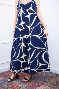 Macacão Grécia – Pantalona em Crepe com Alça Ajustável - Naguirre Shop