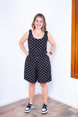 Macaquinho Dani - Regata com Bolsos Midi em Malha Confort - Naguirre Shop