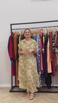 Stories de Conjunto Rio – Saia Longa e Blusa com Decote V em Crepe com Caimento Fluido