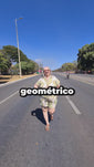 Stories de Conjunto Salvador – Bermudinha e Blusa em Crepe com Estampa Geométrica
