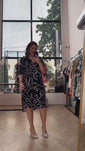 Stories de Vestido Bruna - Chemise Midi Gola V em Viscolinho