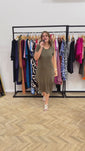 Stories de Vestido Diana – Bolsos Assimétricos em Viscolycra