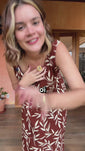 Stories de Vestido Regata Longuete com Decote V em Viscolinho Gabriela