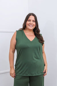 Regata Maxi Betina – Decote V em Malha Confort - Naguirre Shop