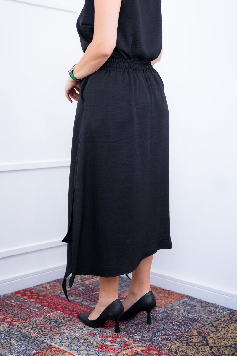 Saia Longa Luna – Com Fenda Lateral e Pontas Assimétricas em Linho Light - Naguirre Shop