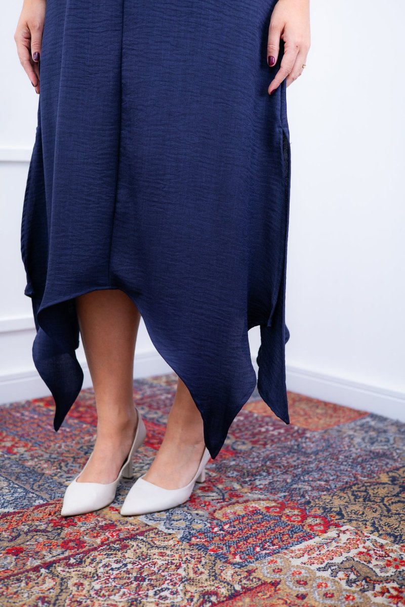 Saia Longa Luna – Com Fenda Lateral e Pontas Assimétricas em Linho Light - Naguirre Shop